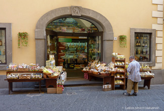 SORRENTO - SMALL LOCAL SHOP